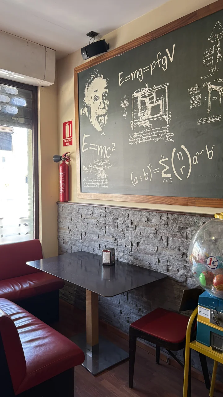 Cafetería Pub Eureka