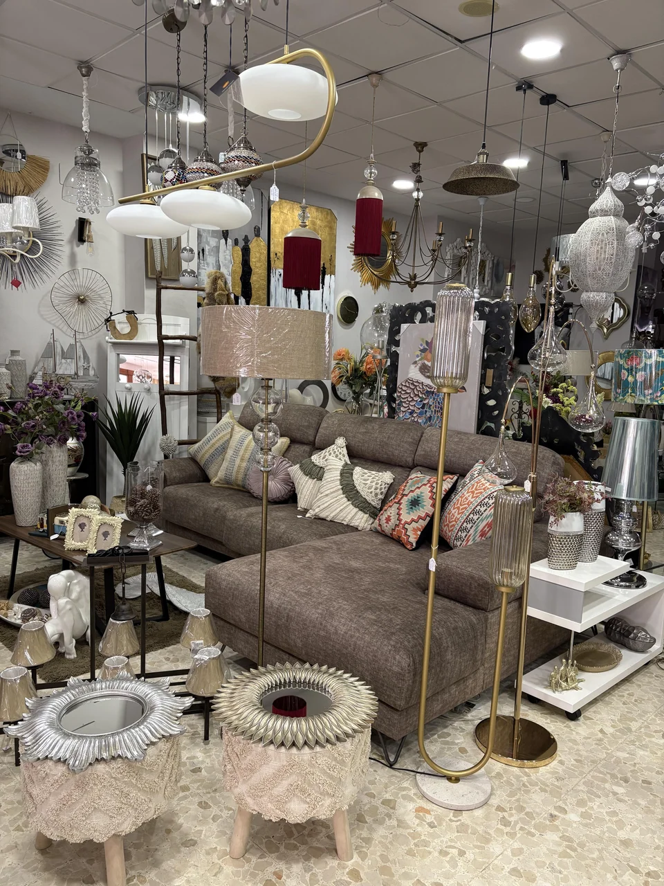 Vintage Interiorismo Hermanos Méndez S.L.